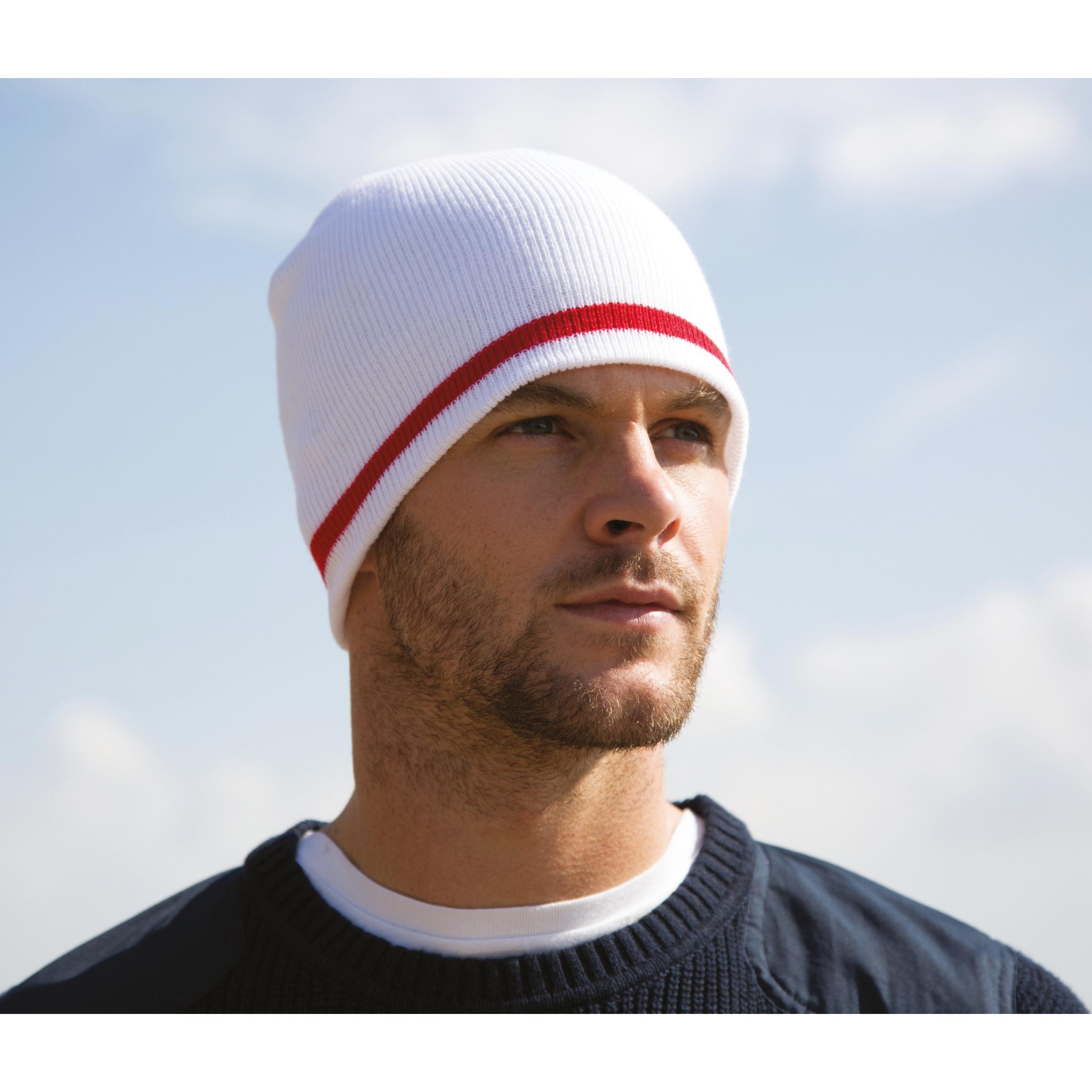 Result - Bonnet "Supporter" - Black / Red / Gold - One Size