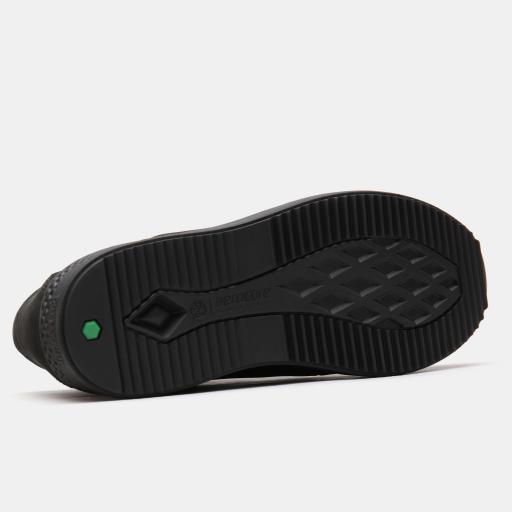 Black - 40 EU (7 US)